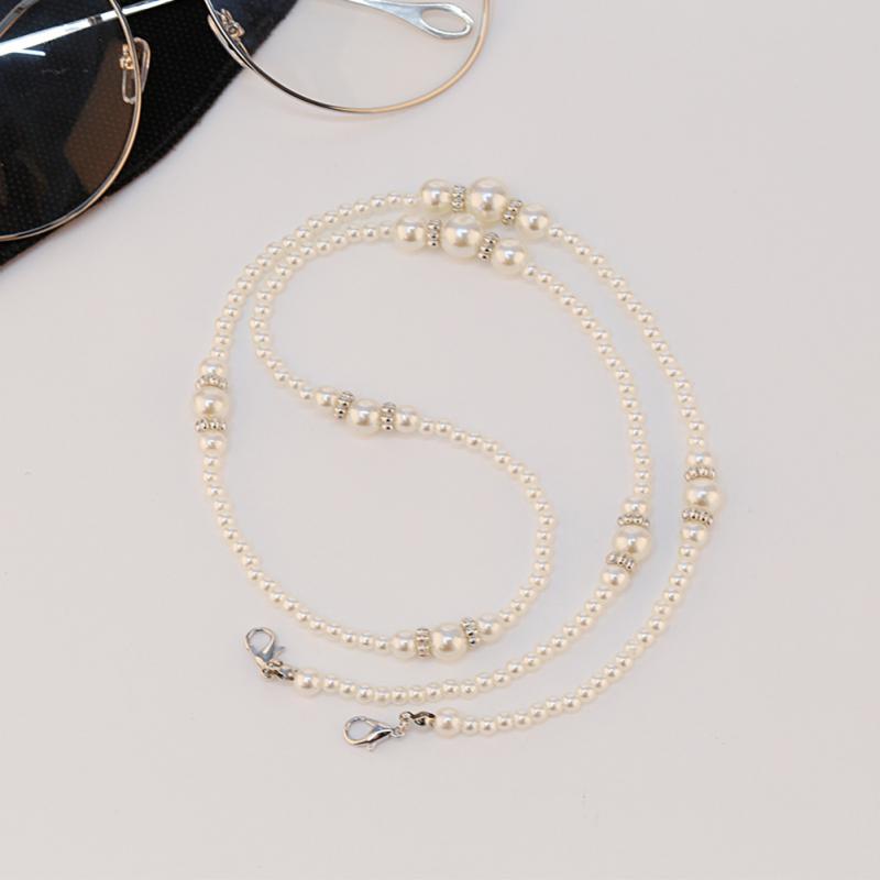 Elegant Pearl Mask Chain